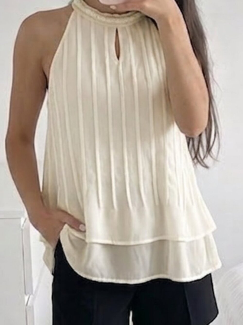 💥🚀💥Elegant Ivory Blouse Size M New With Tags Sleeveless Pleated High Neck Top
